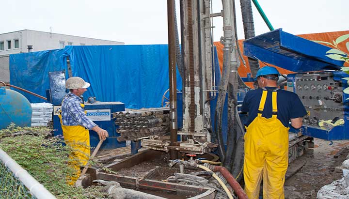 Brine water bron boren